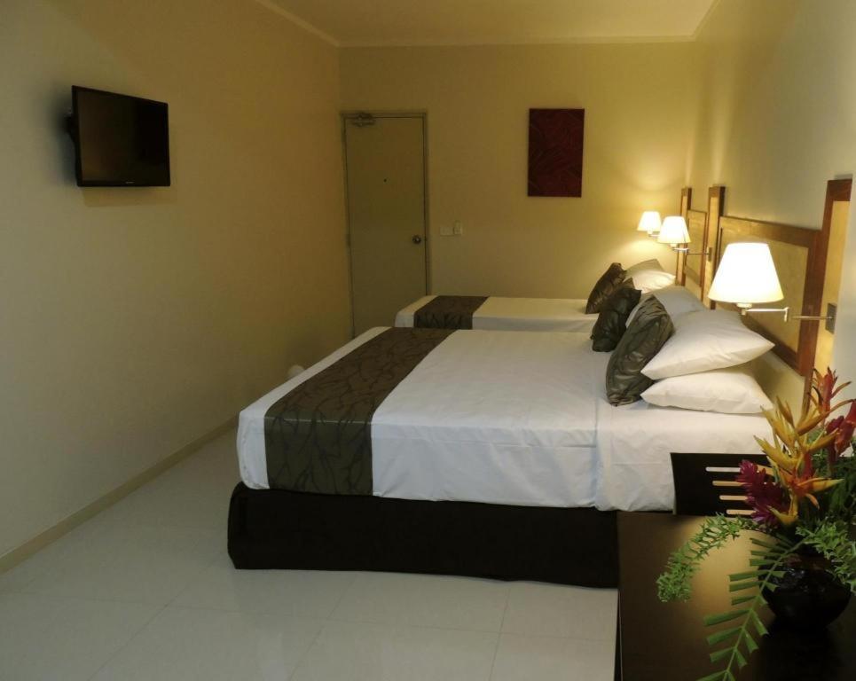 Victoria Palms Hotel Suva Esterno foto