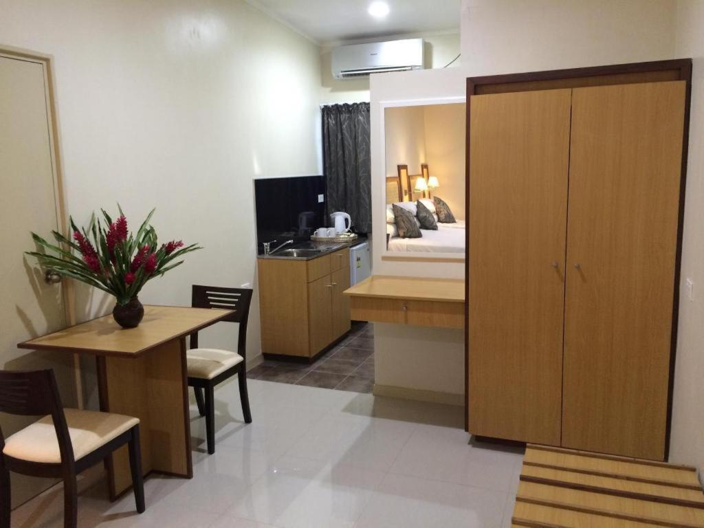 Victoria Palms Hotel Suva Esterno foto